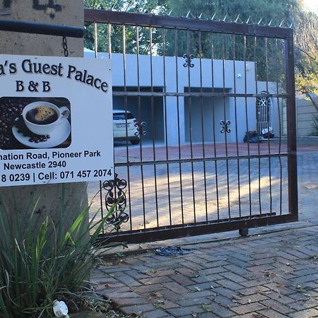 Meyiwa Guest Palace 纽卡斯尔 外观 照片